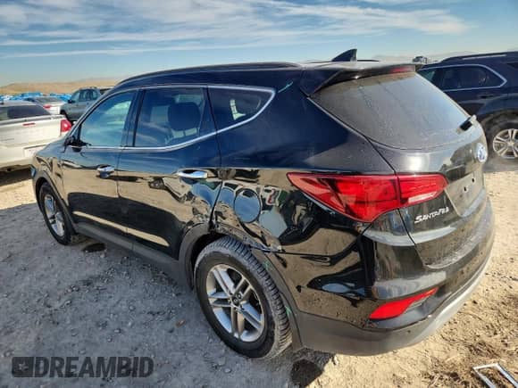 2017 Hyundai Santa Fe 2.4L с VIN 5NMZUDLB4HH043526, выставлен на аукционе Copart как лот 89533655 с пробегом 67 509 миль миль и Списание • Salvage title. История ставок и продаж доступна на DreamBid. Изображение 2.