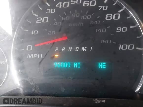 2018 Chevrolet Express Cargo z VIN 1GCWGBFP9J1262486, wystawiony jako IAAI lot #41292552 z przebiegiem 101 709 mil mil oraz . Historia ofert i sprzedaży dostępna na DreamBid. Obrazek 16.