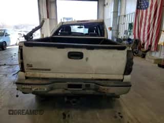 2006 Chevrolet Silverado 1500HD LT2 z VIN 1GCGK13U26F197577, wystawiony jako Copart lot #41624015 z przebiegiem Nie podano mil oraz Nie do naprawy • Non repairable. Historia ofert i sprzedaży dostępna na DreamBid. Obrazek 6.
