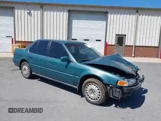 1993 Honda Accord LX с VIN 1HGCB7553PA066813, выставлен на аукционе IAAI как лот 41958935 с пробегом 454 394 миль миль и . История ставок и продаж доступна на DreamBid. Изображение 1.