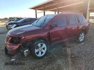 2011 Jeep Compass с VIN 1J4NT1FA2BD195611, выставлен на аукционе Copart как лот 85321405 с пробегом 120 976 миль миль и Списание • Salvage title. История ставок и продаж доступна на DreamBid. Изображение 1.