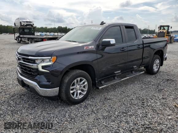 2022 Chevrolet Silverado 1500 LT with VIN 1GCRDDEDXNZ632716, listed as a Copart auction lot 83784195 with 42,215 mi miles and Salvage title. Bid and sale history available at DreamBid. Image 1.