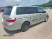 2005 Honda Odyssey LX z VIN 5FNRL38215B083033, wystawiony jako IAAI lot #42797235 z przebiegiem Nie podano mil oraz . Historia ofert i sprzedaży dostępna na DreamBid. Obrazek 4.