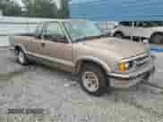 1997 Chevrolet S-10 LS с VIN 1GCCS19X6V8171454, выставлен на аукционе Copart как лот 85828805 с пробегом 126 864 миль миль и Чистый • Clean title. История ставок и продаж доступна на DreamBid. Изображение 4.