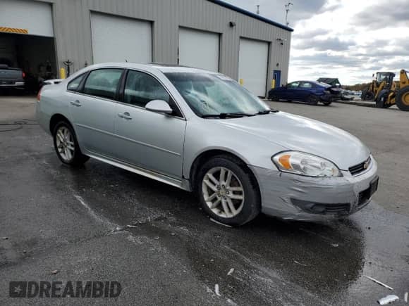 2011 Chevrolet Impala LTZ z VIN 2G1WC5EM1B1190076, wystawiony jako Copart lot #90053695 z przebiegiem 214 232 mil mil oraz Czysty tytuł • Clean title. Historia ofert i sprzedaży dostępna na DreamBid. Obrazek 4.