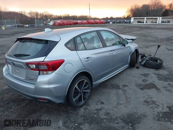 2022 Subaru Impreza Special Sports with VIN 4S3GTAM64N3704167, listed as a IAAI auction lot 41109158 with 13,176 mi miles and . Bid and sale history available at DreamBid. Image 4.