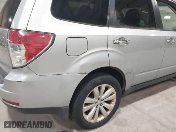 2012 Subaru Forester X Premium z VIN JF2SHADC9CH448112, wystawiony jako IAAI lot #43592598 z przebiegiem 105 556 mil mil oraz . Historia ofert i sprzedaży dostępna na DreamBid. Obrazek 6.