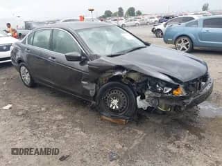 2012 Honda Accord LX z VIN 1HGCP2F31CA003334, wystawiony jako IAAI lot #43263557 z przebiegiem 130 168 mil mil oraz . Historia ofert i sprzedaży dostępna na DreamBid. Obrazek 1.