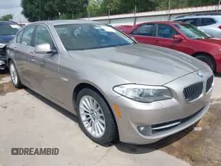2013 BMW 5 Series 535i с VIN WBAFR7C5XDC822144, выставлен на аукционе IAAI как лот 42498538 с пробегом 81 529 миль миль и . История ставок и продаж доступна на DreamBid. Изображение 1.