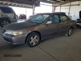 2000 Honda Accord EX with VIN 1HGCG6686YA157077, listed as a Copart auction lot 68128415 with 154,701 mi miles and Clean title. Bid and sale history available at DreamBid. Image 1.