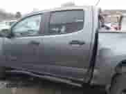 2021 Chevrolet Colorado 4WD Work Truck z VIN 1GCGTBEN9M1296691, wystawiony jako IAAI lot #41460241 z przebiegiem 55 952 mil mil oraz . Historia ofert i sprzedaży dostępna na DreamBid. Obrazek 15.