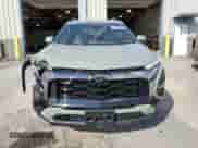 2025 Chevrolet Equinox AWD ACTIV z VIN 3GNAXSEGXSL124954, wystawiony jako Copart lot #81660655 z przebiegiem 4 985 mil mil oraz Szkoda całkowita • Salvage title. Historia ofert i sprzedaży dostępna na DreamBid. Obrazek 5.