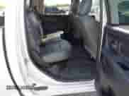 2017 Ram 1500 Express z VIN 3C6RR6KT2HG602078, wystawiony jako IAAI lot #43086922 z przebiegiem 195 271 mil mil oraz . Historia ofert i sprzedaży dostępna na DreamBid. Obrazek 8.