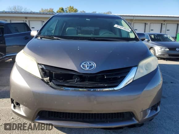 2012 Toyota Sienna LE AAS with VIN 5TDKK3DC7CS257604, listed as a Copart auction lot 87441625 with 234,579 mi miles and Clean title. Bid and sale history available at DreamBid. Image 5.