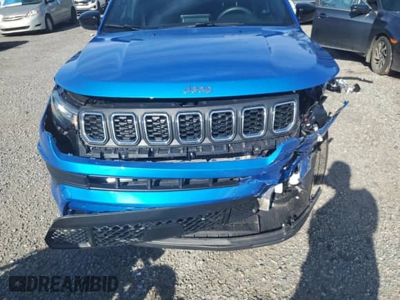 2025 Jeep Compass Sport with VIN 3C4NJDAN1ST540693, listed as a Copart auction lot 81114245 with 2,813 mi miles and Salvage title. Bid and sale history available at DreamBid. Image 12.
