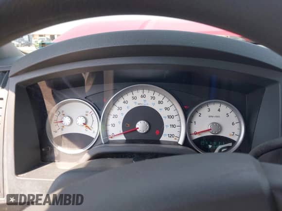 2006 Dodge Dakota SLT z VIN 1D7HE48K16S703238, wystawiony jako IAAI lot #42993825 z przebiegiem 132 094 mil mil oraz . Historia ofert i sprzedaży dostępna na DreamBid. Obrazek 7.