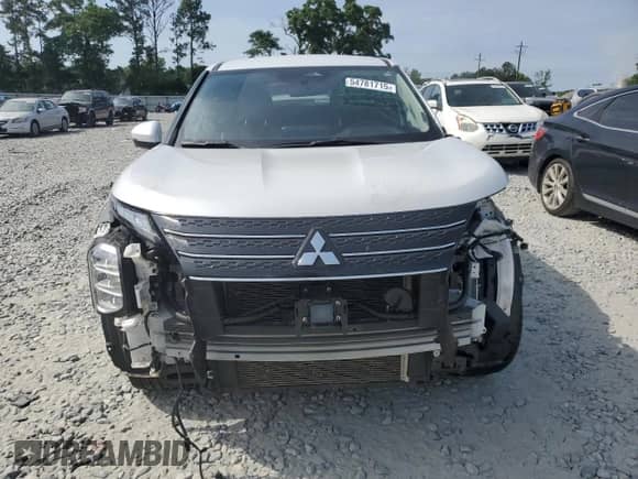 2022 Mitsubishi Outlander SE with VIN JA4J3UA82NZ088506, listed as a Copart auction lot 54781715 with 83,889 mi miles and Salvage title. Bid and sale history available at DreamBid. Image 5.