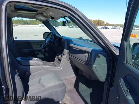 2004 Chevrolet Avalanche Z71 с VIN 3GNEK12T14G171555, выставлен на аукционе IAAI как лот 43478739 с пробегом 166 303 миль миль и . История ставок и продаж доступна на DreamBid. Изображение 5.