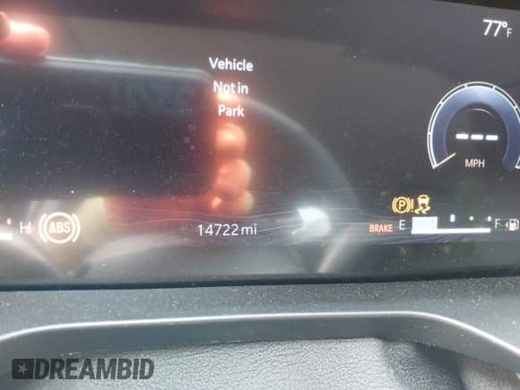 2023 Jeep Grand Cherokee Limited z VIN 1C4RJKBG3P8813368, wystawiony jako IAAI lot #42347019 z przebiegiem 14 722 mil mil oraz . Historia ofert i sprzedaży dostępna na DreamBid. Obrazek 7.