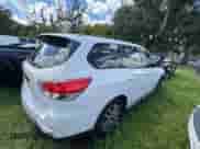 2014 Nissan Pathfinder S with VIN 5N1AR2MN4EC638359, listed as a Copart auction lot 81309195 with 152,675 mi miles and Clean title. Bid and sale history available at DreamBid. Image 4.