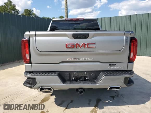 2024 GMC Sierra 1500 Denali z VIN 3GTUUGEL5RG282968, wystawiony jako Copart lot #80407365 z przebiegiem 3 707 mil mil oraz Czysty tytuł • Clean title. Historia ofert i sprzedaży dostępna na DreamBid. Obrazek 6.