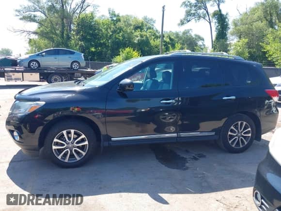 2014 Nissan Pathfinder S z VIN 5N1AR2MMXEC663550, wystawiony jako IAAI lot #42583355 z przebiegiem 92 311 mil mil oraz . Historia ofert i sprzedaży dostępna na DreamBid. Obrazek 14.