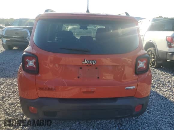 2018 Jeep Renegade Latitude with VIN ZACCJABB5JPH83813, listed as a Copart auction lot 86861165 with 118,230 mi miles and Salvage title. Bid and sale history available at DreamBid. Image 6.