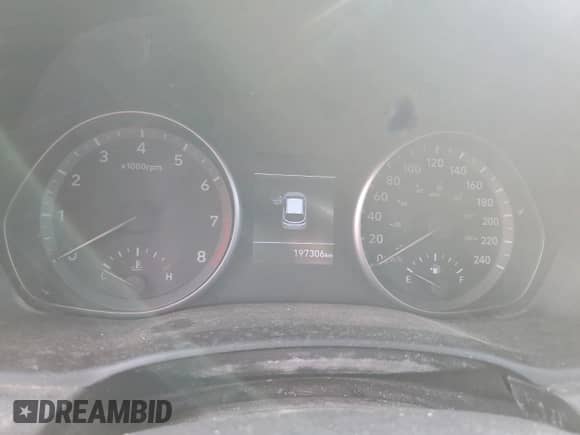 2019 Hyundai Elantra z VIN KMHH35LE3KU088497, wystawiony jako Copart lot #70479305 z przebiegiem 197 306 mil mil oraz Szkoda całkowita • Salvage title. Historia ofert i sprzedaży dostępna na DreamBid. Obrazek 9.