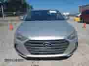 2017 Hyundai Elantra SE с VIN 5NPD84LF2HH089117, выставлен на аукционе IAAI как лот 43421646 с пробегом 240 381 миль миль и . История ставок и продаж доступна на DreamBid. Изображение 12.