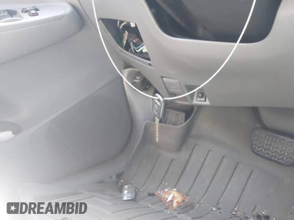 2007 Toyota Tacoma with VIN 5TETX22N77Z353861, listed as a IAAI auction lot 43312452 with 111,964 mi miles and . Bid and sale history available at DreamBid. Image 11.