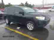 2008 Toyota Highlander z VIN JTEES41AX82033971, wystawiony jako IAAI lot #43455327 z przebiegiem 227 159 mil mil oraz . Historia ofert i sprzedaży dostępna na DreamBid. Obrazek 1.