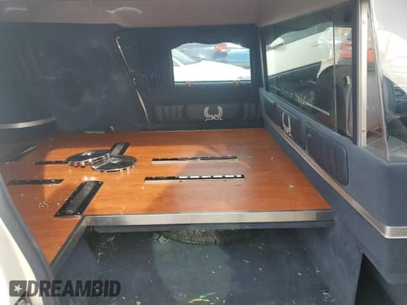 2006 Cadillac DTS Professional с VIN 1GEEH06Y56U500692, выставлен на аукционе Copart как лот 42991925 с пробегом 26 810 миль миль и Списание • Salvage title. История ставок и продаж доступна на DreamBid. Изображение 10.