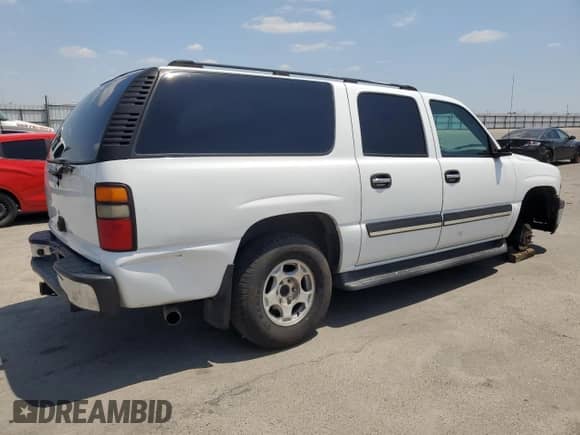 2005 Chevrolet Suburban LS с VIN 3GNEC16Z25G104721, выставлен на аукционе Copart как лот 55809235 с пробегом 236 590 миль миль и Списание • Salvage title. История ставок и продаж доступна на DreamBid. Изображение 3.