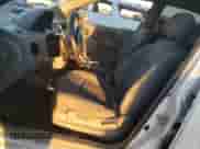 2005 Chevrolet Aveo LS z VIN KL1TD52665B331166, wystawiony jako Copart lot #79510054 z przebiegiem 165 471 mil mil oraz Szkoda całkowita • Salvage title. Historia ofert i sprzedaży dostępna na DreamBid. Obrazek 7.