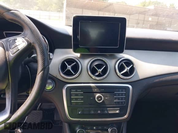 2015 Mercedes-Benz CLA 250 с VIN WDDSJ4EB8FN282980, выставлен на аукционе IAAI как лот 43006269 с пробегом 195 974 миль миль и . История ставок и продаж доступна на DreamBid. Изображение 21.