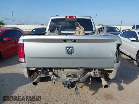 2018 Ram 1500 Big Horn с VIN 1C6RR6TT6JS168129, выставлен на аукционе IAAI как лот 42925799 с пробегом 150 862 миль миль и . История ставок и продаж доступна на DreamBid. Изображение 17.