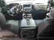 2017 Chevrolet Silverado 1500 LTZ z VIN 3GCUKSEJXHG108156, wystawiony jako Copart lot #69384315 z przebiegiem 124 939 mil mil oraz Szkoda całkowita • Salvage title. Historia ofert i sprzedaży dostępna na DreamBid. Obrazek 8.