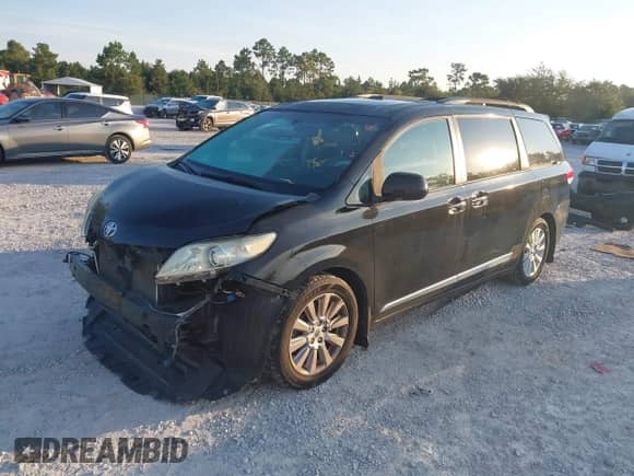 2011 Toyota Sienna XLE AAS с VIN 5TDYK3DC5BS029738, выставлен на аукционе IAAI как лот 43070508 с пробегом 193 936 миль миль и . История ставок и продаж доступна на DreamBid. Изображение 2.