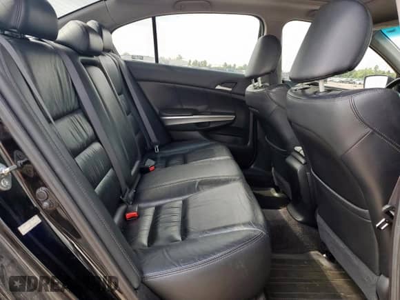 2009 Honda Accord EX-L with VIN 1HGCP36819A024078, listed as a Copart auction lot 68720045 with 239,258 mi miles and Clean title. Bid and sale history available at DreamBid. Image 10.