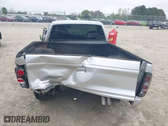 1993 Chevrolet S-10 X96 с VIN 1GCCS14Z2P8182219, выставлен на аукционе IAAI как лот 41871009 с пробегом 4 135 миль миль и . История ставок и продаж доступна на DreamBid. Изображение 16.