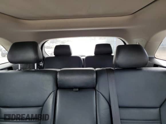 2017 Kia Sorento SX z VIN 5XYPKDA56HG194176, wystawiony jako Copart lot #87491475 z przebiegiem 175 122 mil mil oraz Czysty tytuł • Clean title. Historia ofert i sprzedaży dostępna na DreamBid. Obrazek 10.