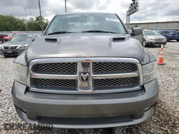 2010 Dodge 1500 SLT z VIN 1D7RV1CT5AS177661, wystawiony jako Copart lot #56820115 z przebiegiem 124 286 mil mil oraz Szkoda całkowita • Salvage title. Historia ofert i sprzedaży dostępna na DreamBid. Obrazek 5.