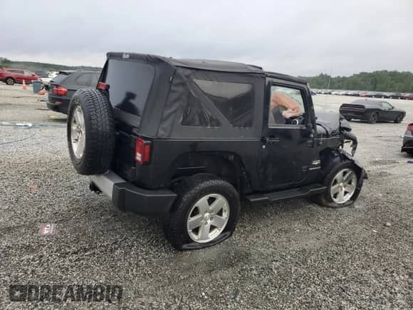 2008 Jeep Wrangler Sahara с VIN 1J4FA54158L578168, выставлен на аукционе Copart как лот 69404965 с пробегом 151 001 миль миль и Списание • Salvage title. История ставок и продаж доступна на DreamBid. Изображение 3.
