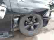 2017 Ram 1500 Express z VIN 1C6RR6KT6HS547823, wystawiony jako IAAI lot #42717862 z przebiegiem 220 236 mil mil oraz . Historia ofert i sprzedaży dostępna na DreamBid. Obrazek 12.