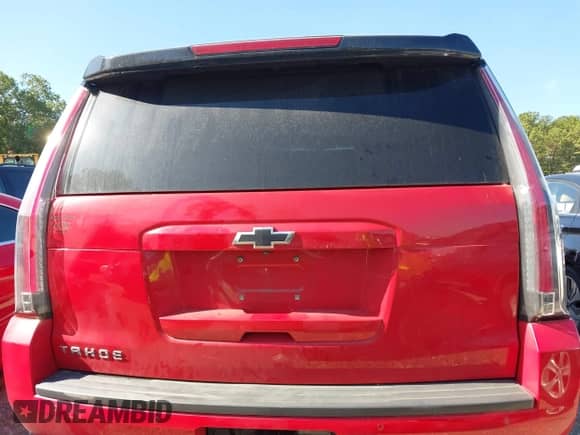 2019 Chevrolet Tahoe LS with VIN 1GNSKAKC1KR197010, listed as a IAAI auction lot 42718151 with 117,781 mi miles and . Bid and sale history available at DreamBid. Image 16.