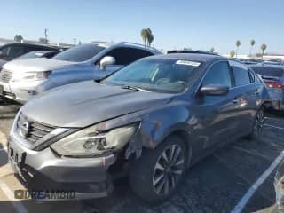 2016 Nissan Altima SV с VIN 1N4AL3AP4GC221284, выставлен на аукционе Copart как лот 89846135 с пробегом 199 190 миль миль и Списание • Salvage title. История ставок и продаж доступна на DreamBid. Изображение 1.