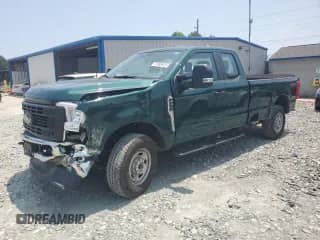 2023 Ford F-250 XL z VIN 1FT7X2BA2PEC84286, wystawiony jako Copart lot #57089975 z przebiegiem 11 321 mil mil oraz Szkoda całkowita • Salvage title. Historia ofert i sprzedaży dostępna na DreamBid. Obrazek 1.
