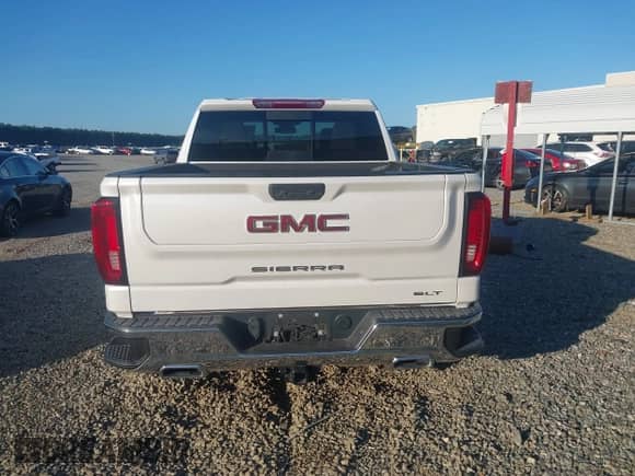 2023 GMC Sierra 1500 SLT with VIN 3GTUUDE82PG273216, listed as a IAAI auction lot 42838192 with 43,023 mi miles and . Bid and sale history available at DreamBid. Image 16.