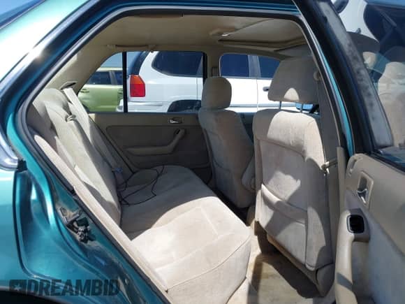 1993 Honda Accord with VIN 1HGCB7678PA087172, listed as a IAAI auction lot 42853056 with 231,990 mi miles and . Bid and sale history available at DreamBid. Image 8.