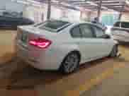 2016 BMW 3 Series 320i z VIN WBA8A9C59GK619056, wystawiony jako Copart lot #70267385 z przebiegiem 93 132 mil mil oraz Szkoda całkowita • Salvage title. Historia ofert i sprzedaży dostępna na DreamBid. Obrazek 3.